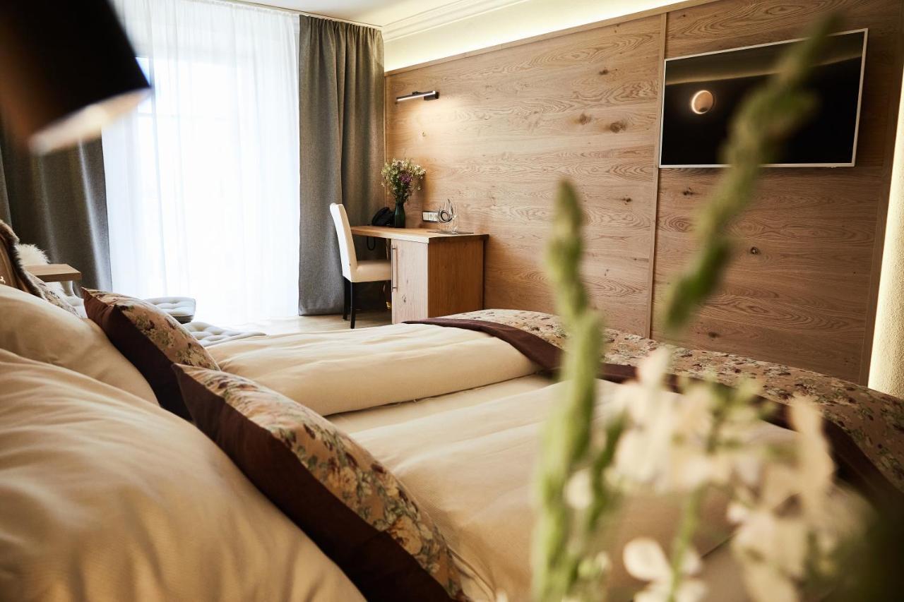 Wellness Natur Resort Gut Edermann タイゼンドルフ エクステリア 写真