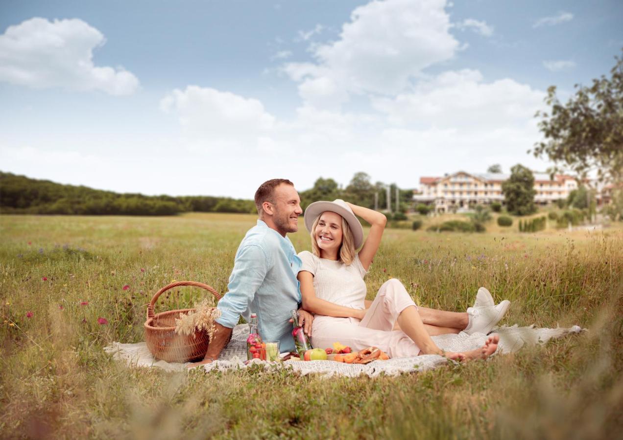 Wellness Natur Resort Gut Edermann タイゼンドルフ エクステリア 写真